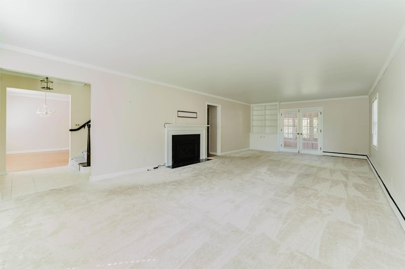 1655 Arizona St, Oshkosh, WI 54902