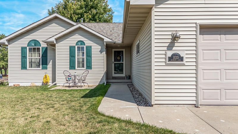 1123 Barbary Ln, Winneconne, WI 54986