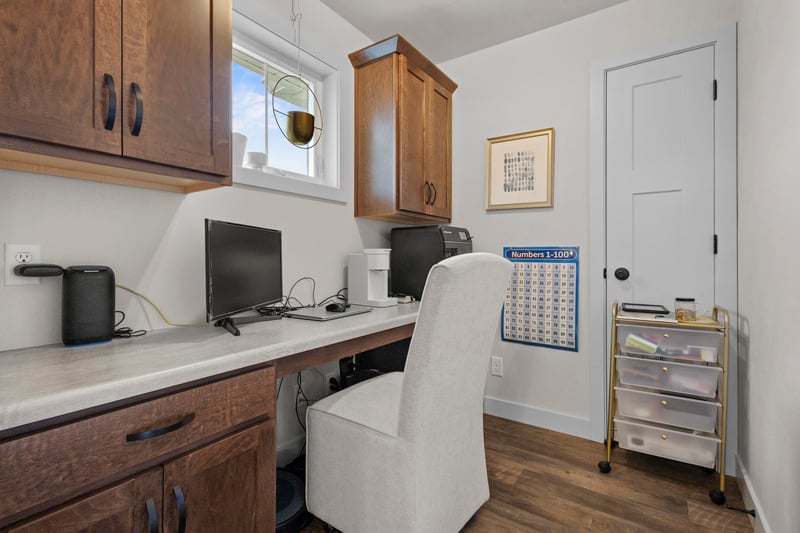 1777 Loyal Dr, Neenah, WI 54956