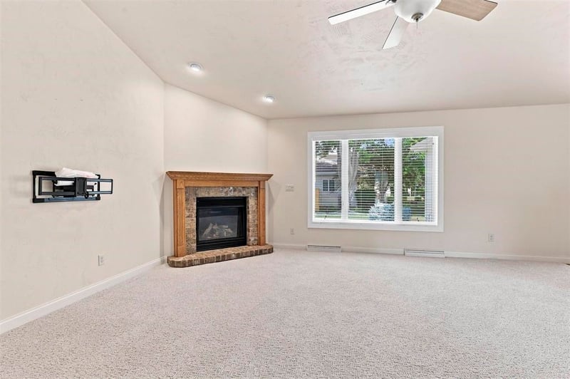 89 Penbrook Cir, Appleton, WI 54914