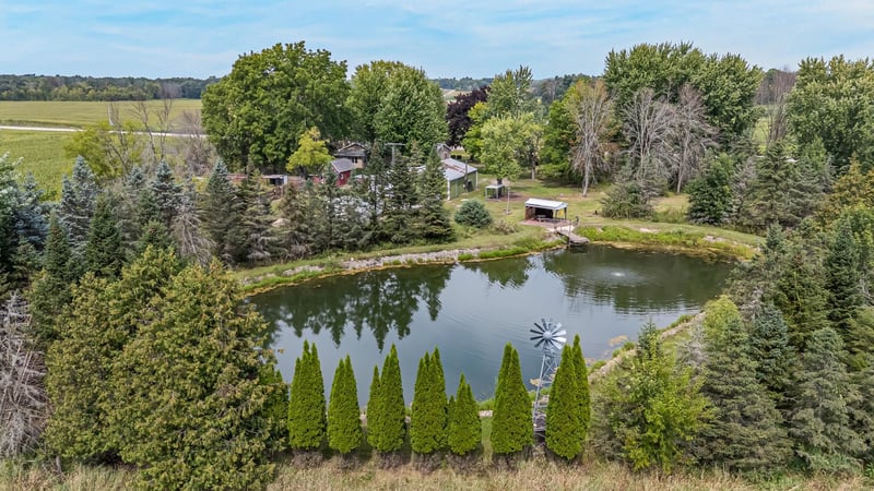7293 County Rd Ii, Larsen, WI 54947