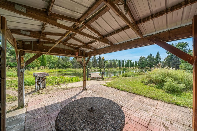 7293 County Rd Ii, Larsen, WI 54947