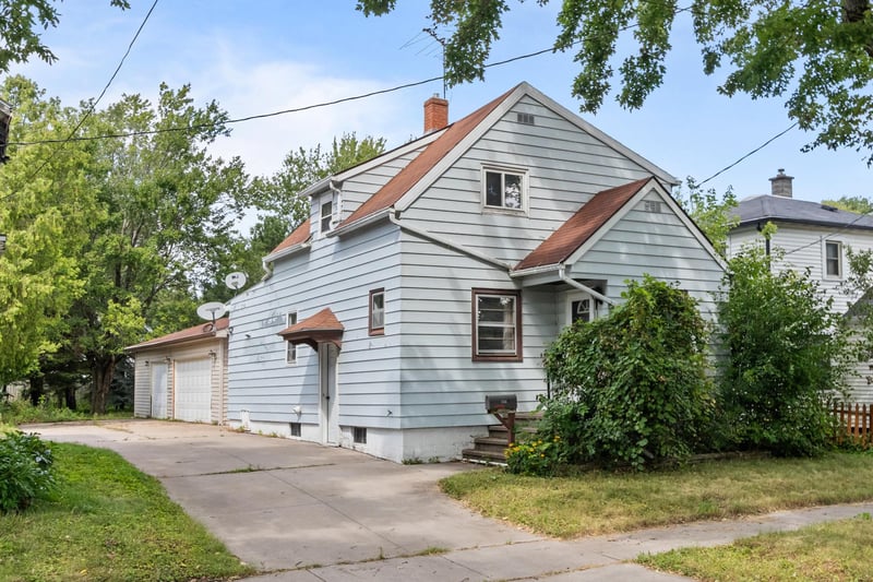 1516 W Lawrence St, Appleton, WI 54914