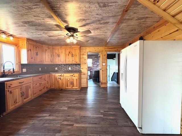 N8653 Grandy Rd, Black Creek, WI 54106