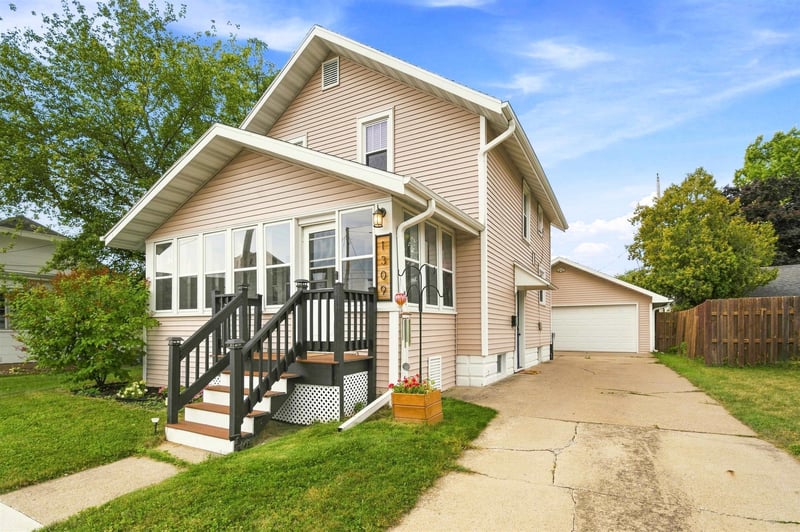 1309 N Morrison St, Appleton, WI 54911