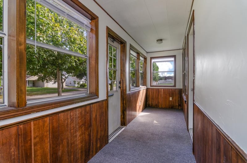 408 Oak St, Green Bay, WI 54304-1825
