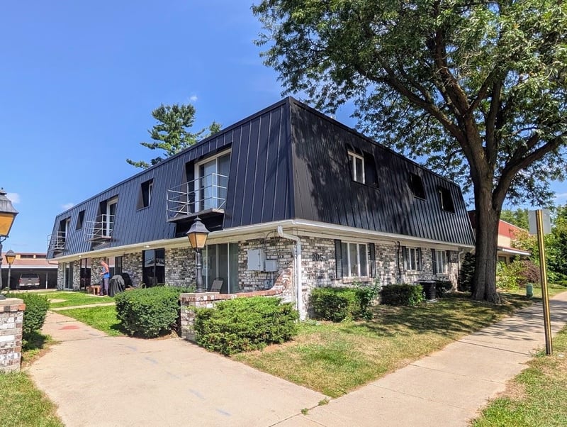 205 E Division St, Shawano, WI 54166