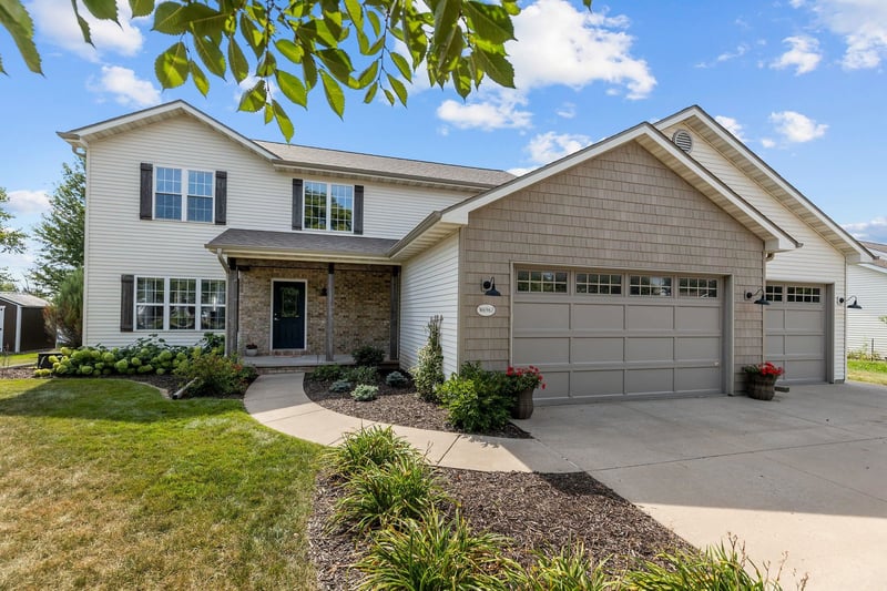 W6967 Glen Valley Dr, Greenville, WI 54942