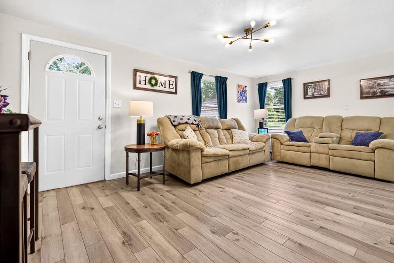 915 Taft St, Kaukauna, WI 54130