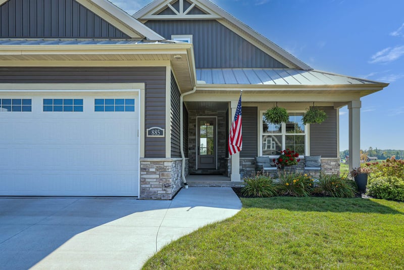 885 Cygnet Ct, Menasha, WI 54952