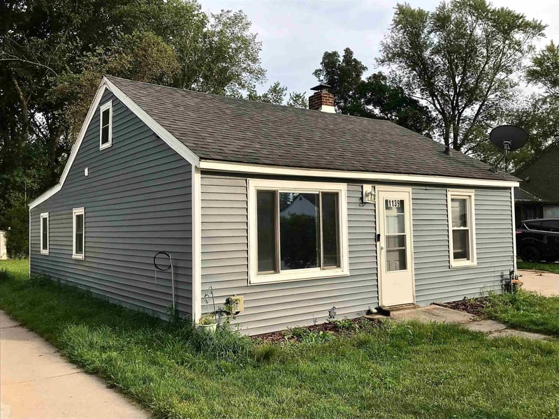 1139 Wirtz Ave, Green Bay, WI 54304-2545