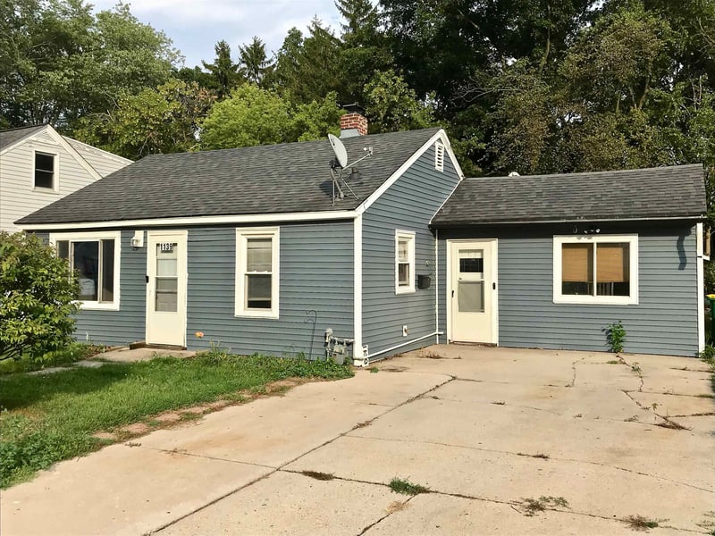 1139 Wirtz Ave, Green Bay, WI 54304-2545