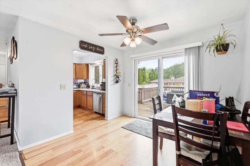 433 N St Bernard Dr, De Pere, WI 54115