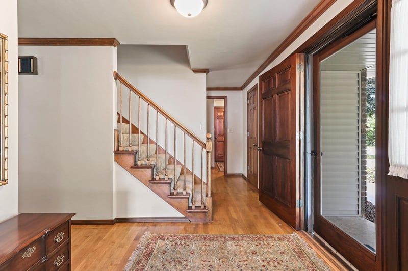 2697 Indian Hill Dr, Green Bay, WI 54313-4946