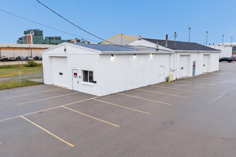 790 Borvan Ave, Green Bay, WI 54304