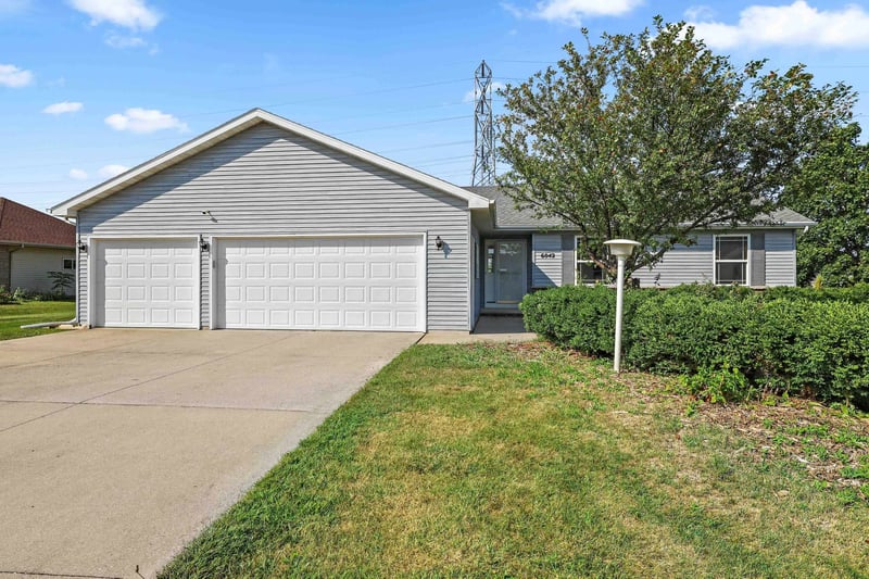 W6042 Greystone Ct, Appleton, WI 54915
