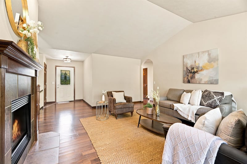 W7252 Dover Ct, Greenville, WI 54942