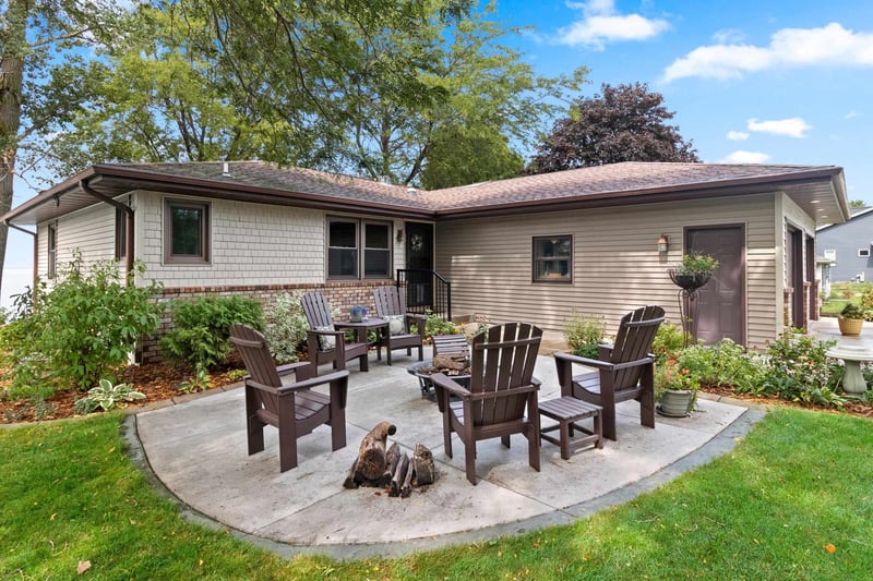 N3155 Ecker Lakeland Dr, Chilton, WI 53014
