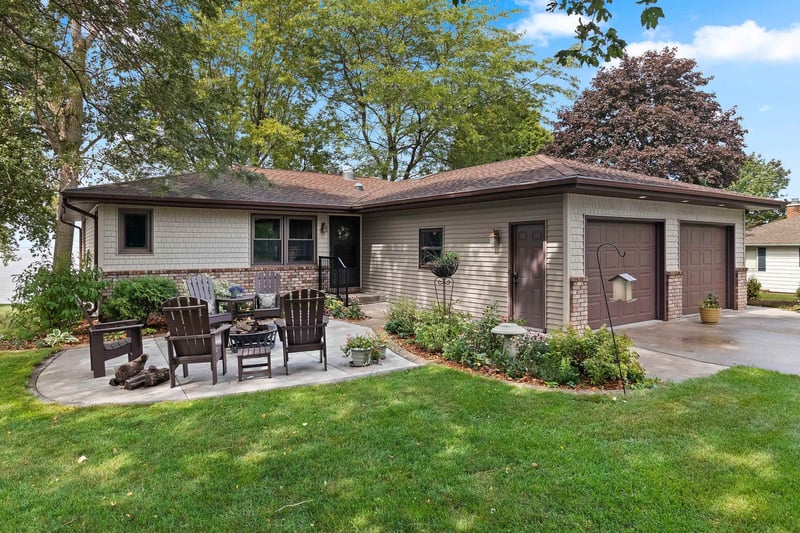 N3155 Ecker Lakeland Dr, Chilton, WI 53014