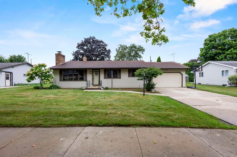 1203 2nd St, Kewaunee, WI 54216