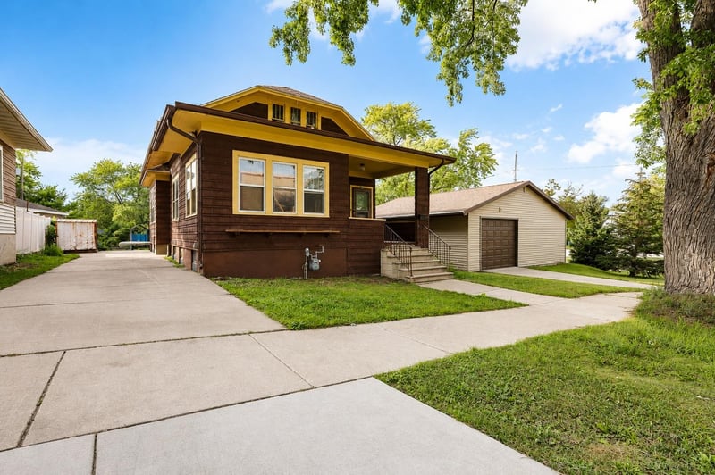 508 S Jackson St, Green Bay, WI 54301
