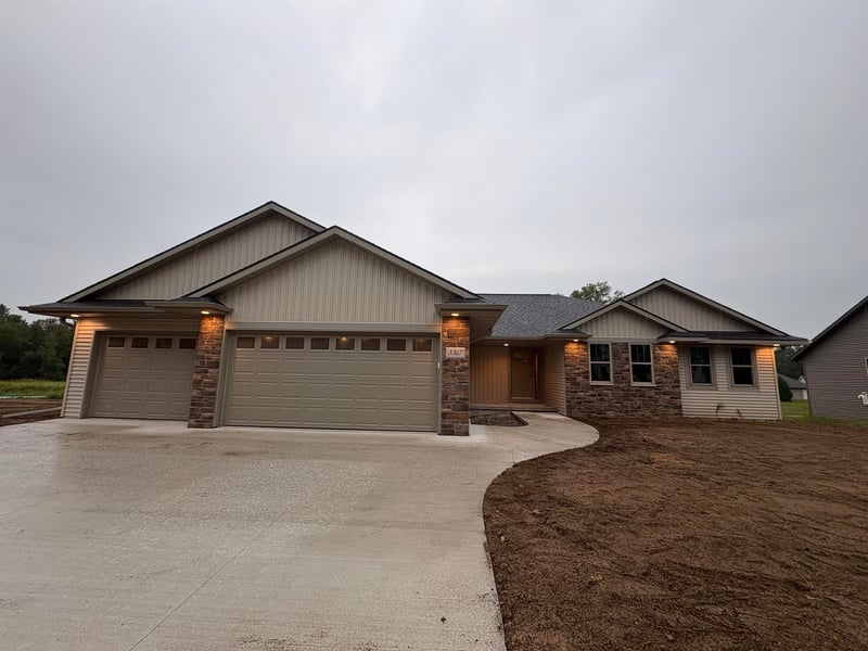 3367 Glendale Ave, Green Bay, WI 54313