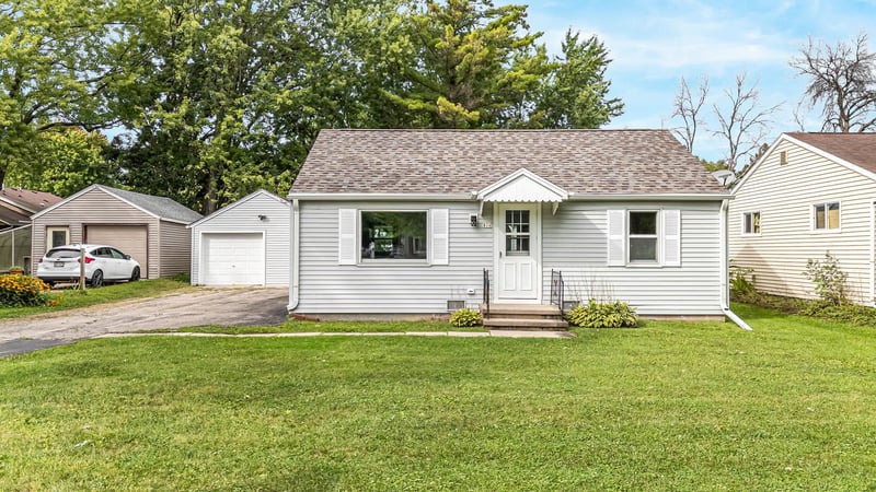816 Elm St, Winneconne, WI 54986