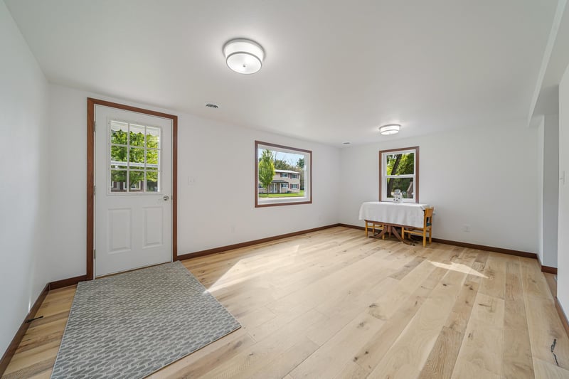 816 Elm St, Winneconne, WI 54986