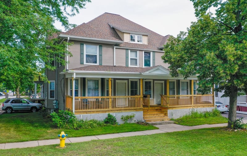 238 N Oakland Ave, Green Bay, WI 54303-2834
