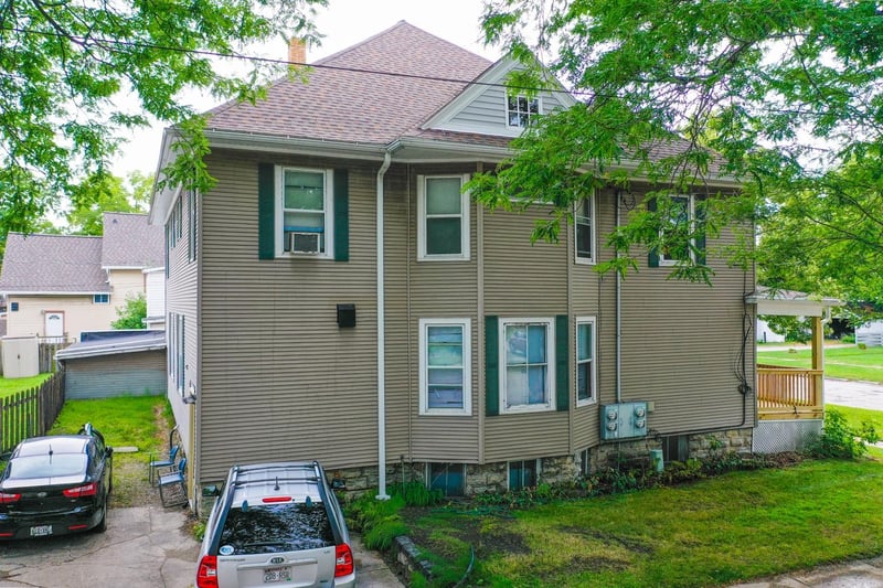 238 N Oakland Ave, Green Bay, WI 54303-2834