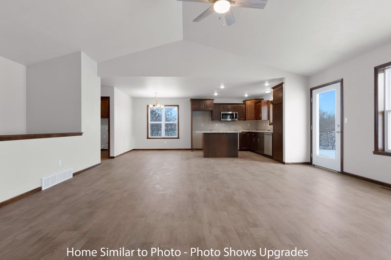 1674 Frontier Rd, Luxemburg, WI 54217