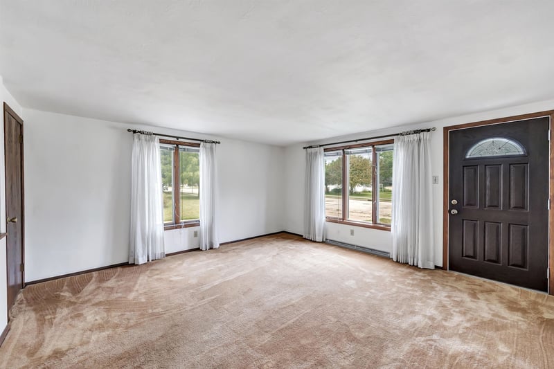 131 Johnson St, Green Bay, WI 54162-8839