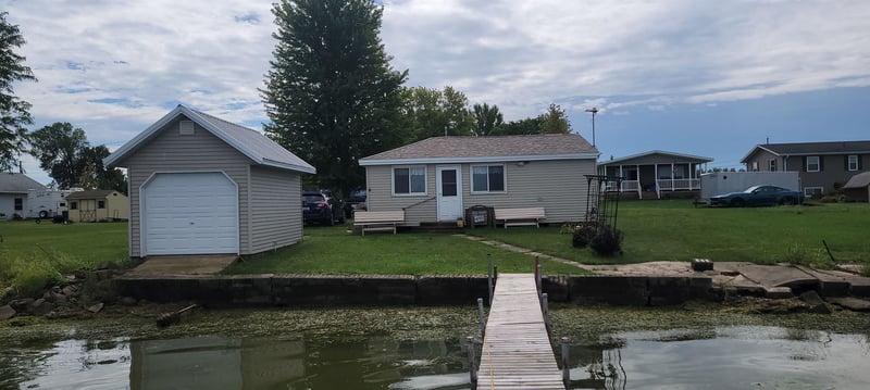 7036 Krohn Rd, Winneconne, WI 54986-9566