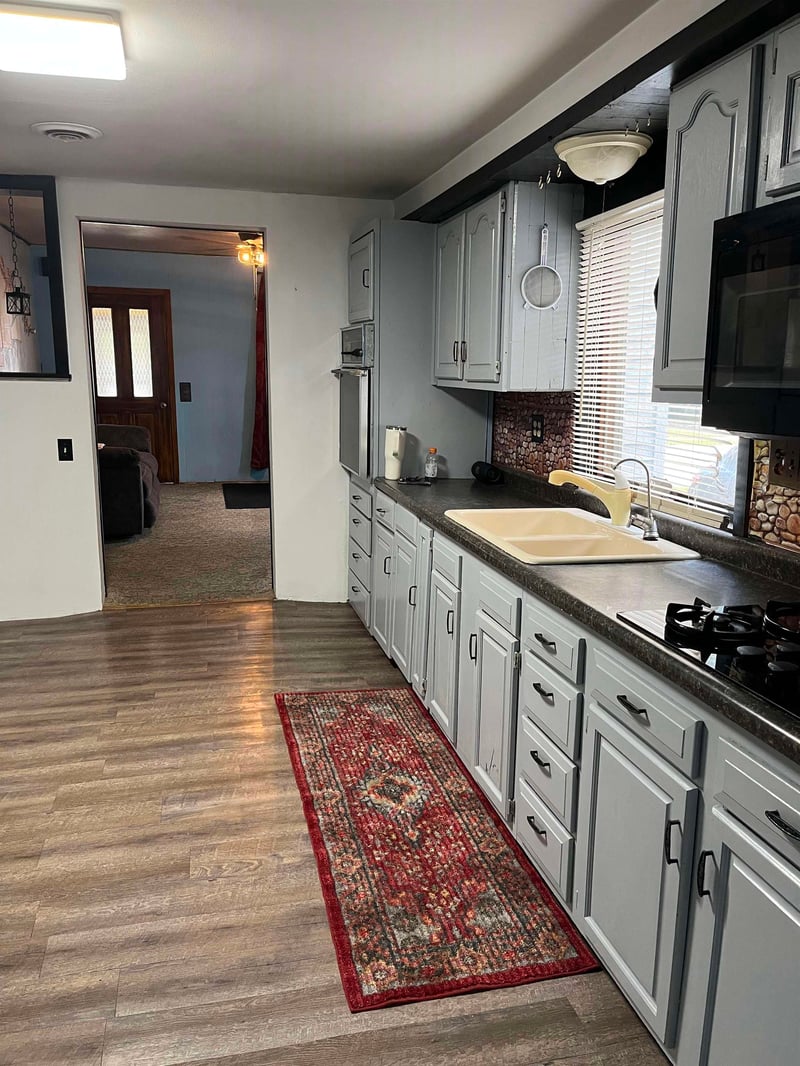 1033 Jefferson St, Oshkosh, WI 54901