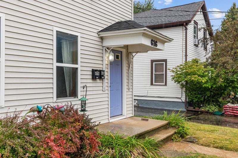 616 N Division St, Appleton, WI 54911