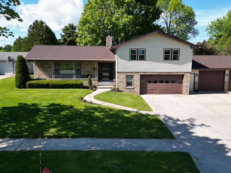 715 Lincoln St, Kewaunee, WI 54216