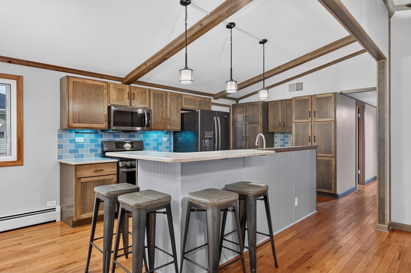 1135 Windsor St, Oshkosh, WI 54902