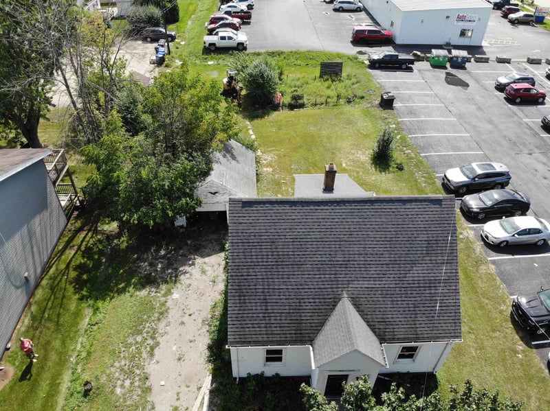 1018 Main St, Neenah, WI 54956