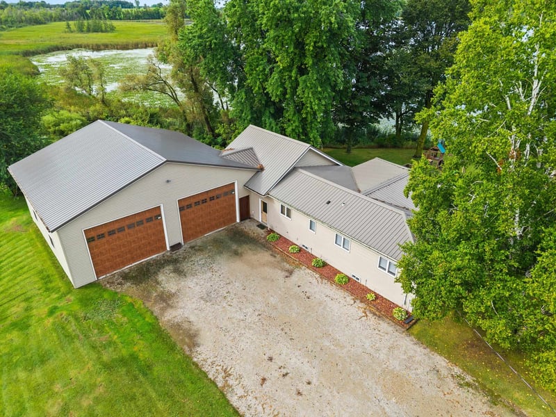W4105 Lake Rd, Bonduel, WI 54107-8903