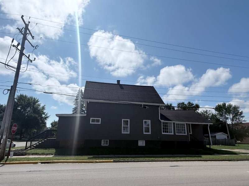 615 Superior Ave, Oconto, WI 54153