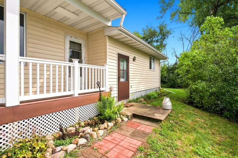3847 Hill Rd, Greenleaf, WI 54126-9441