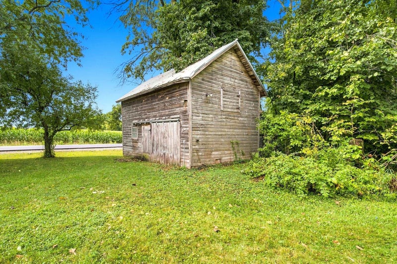 3847 Hill Rd, Greenleaf, WI 54126-9441