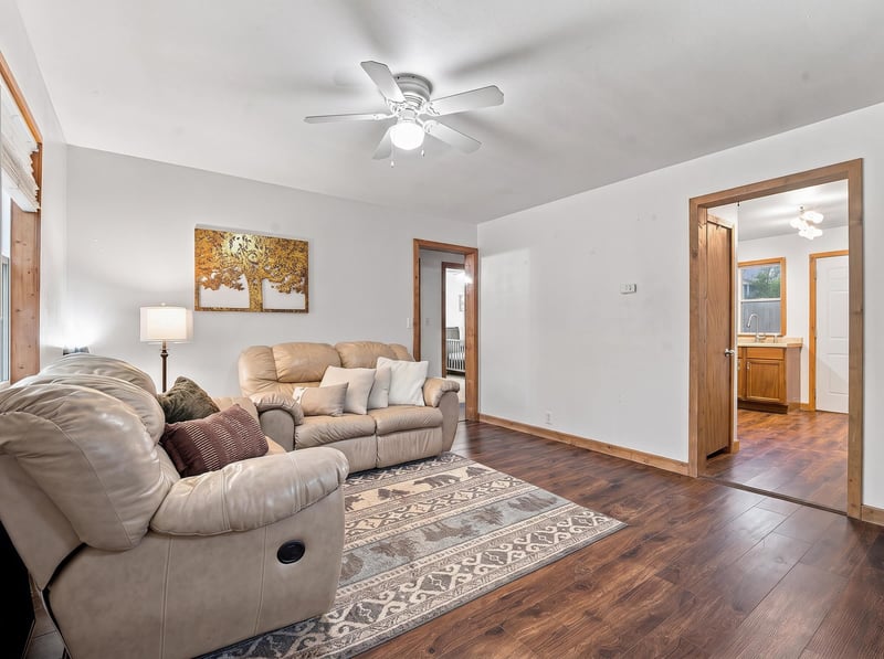 5 Armstrong Ct, Kaukauna, WI 54130