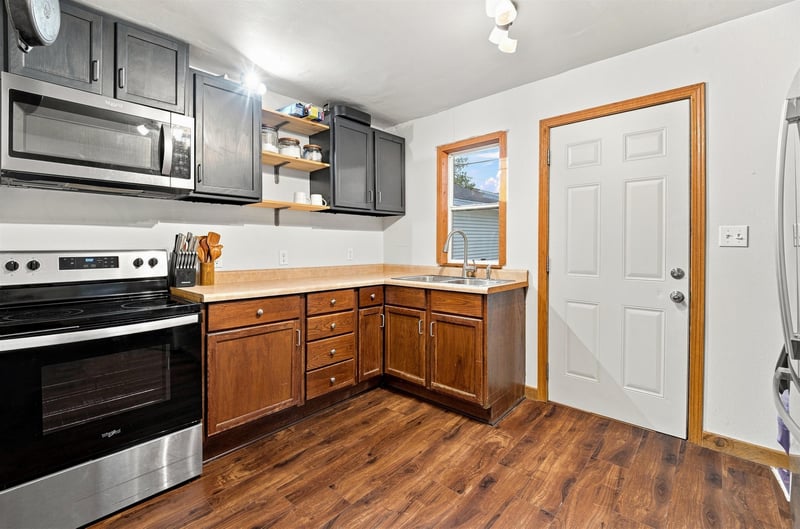 5 Armstrong Ct, Kaukauna, WI 54130