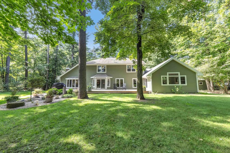 2274 Cathedral Forest Dr, Suamico, WI 54313-7682