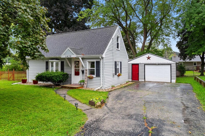 1435 9th St, Green Bay, WI 54303-3141