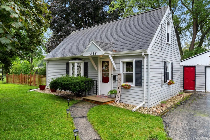 1435 9th St, Green Bay, WI 54303-3141