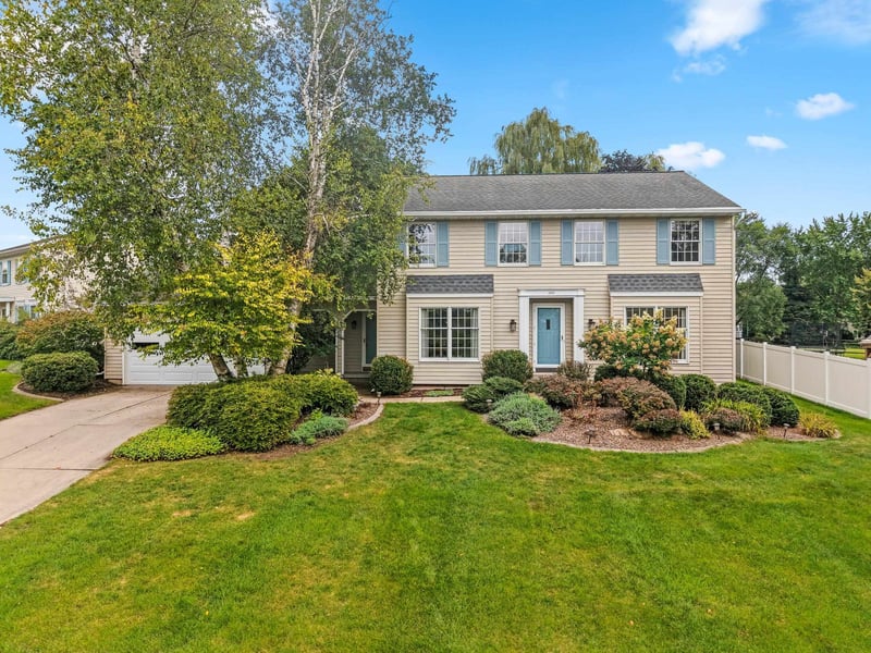 3560 Highland Center Dr, Green Bay, WI 54311
