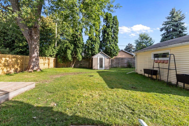 1018 E Frances St, Appleton, WI 54911