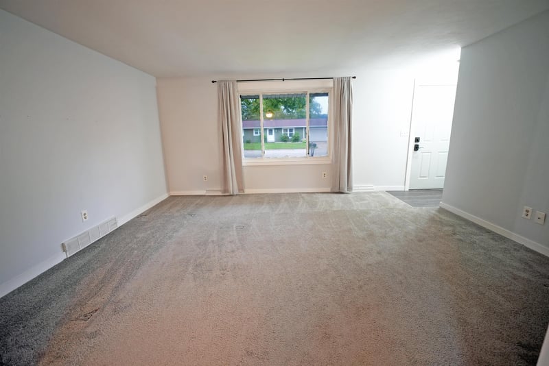 2515 Lance St, Green Bay, WI 54313-6750